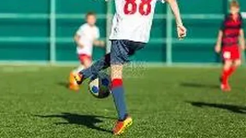 iQOO Neo11美图赏析：炫彩光影，电竞风范尽显